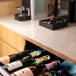 Briqueterie Champagne, A Beauvallon & 호텔
