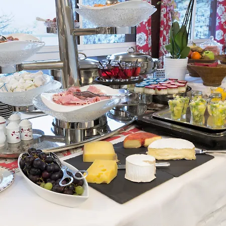 Briqueterie & Champagne Otel 5*
