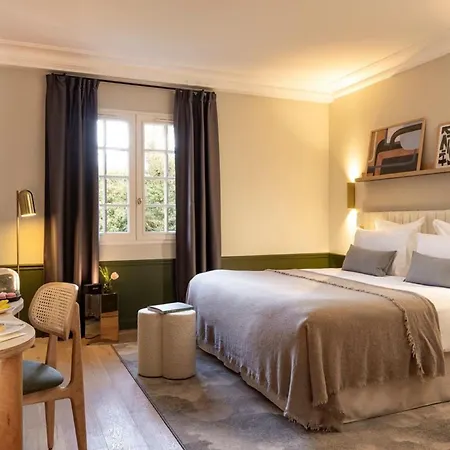 Otel Briqueterie & Champagne 5*