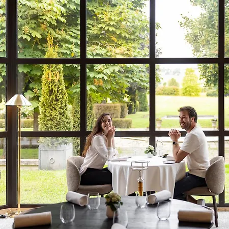 Otel Briqueterie & Champagne Vinay (Marne)