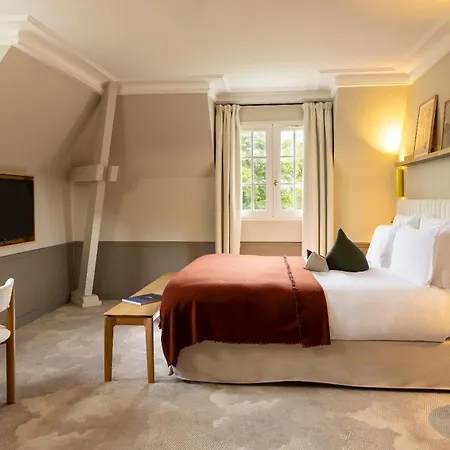 Briqueterie & Champagne Hotel