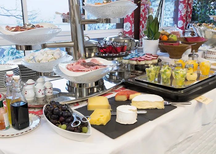 Briqueterie Champagne, A Beauvallon & Hotel 5*