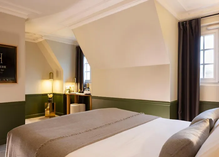 Briqueterie Champagne, A Beauvallon & 5* Vinay