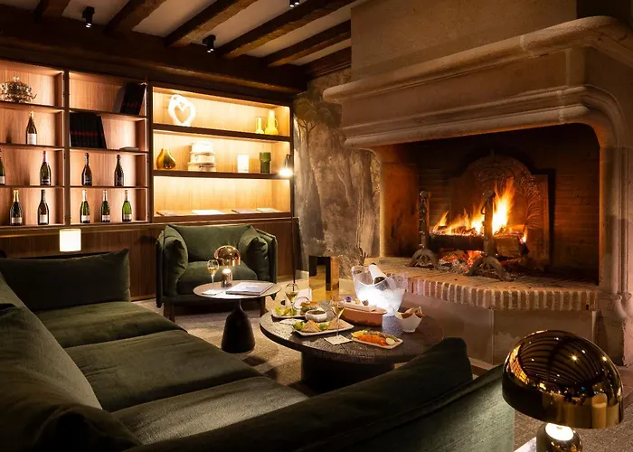 Briqueterie Champagne, A Beauvallon & 5*