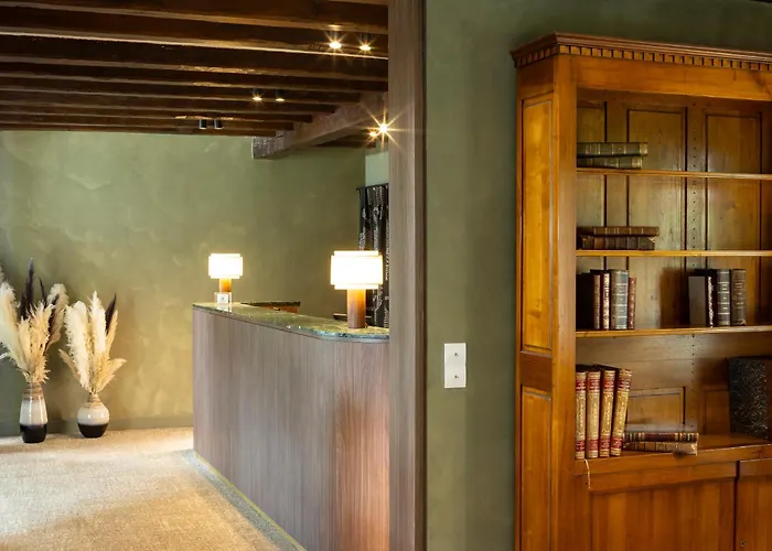 Briqueterie Champagne, A Beauvallon & 5*