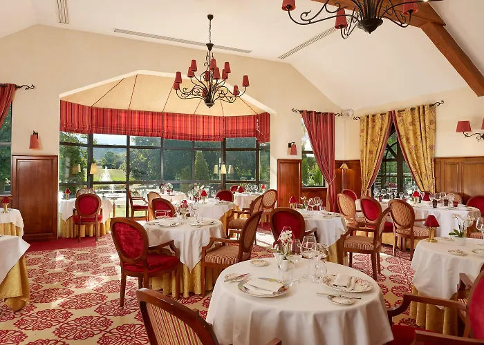 Briqueterie Champagne, A Beauvallon & 5*