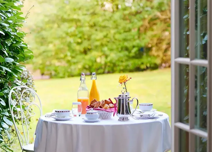 Briqueterie Champagne, A Beauvallon & Hotel 5*